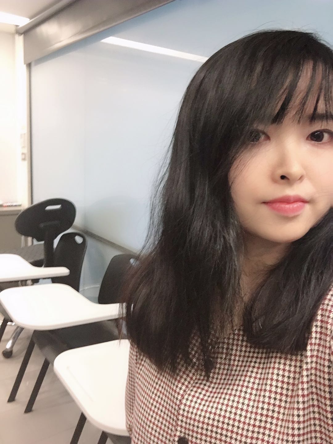 Teaching English and Living in Taiwan, Experienced Mandarin Teacher  image