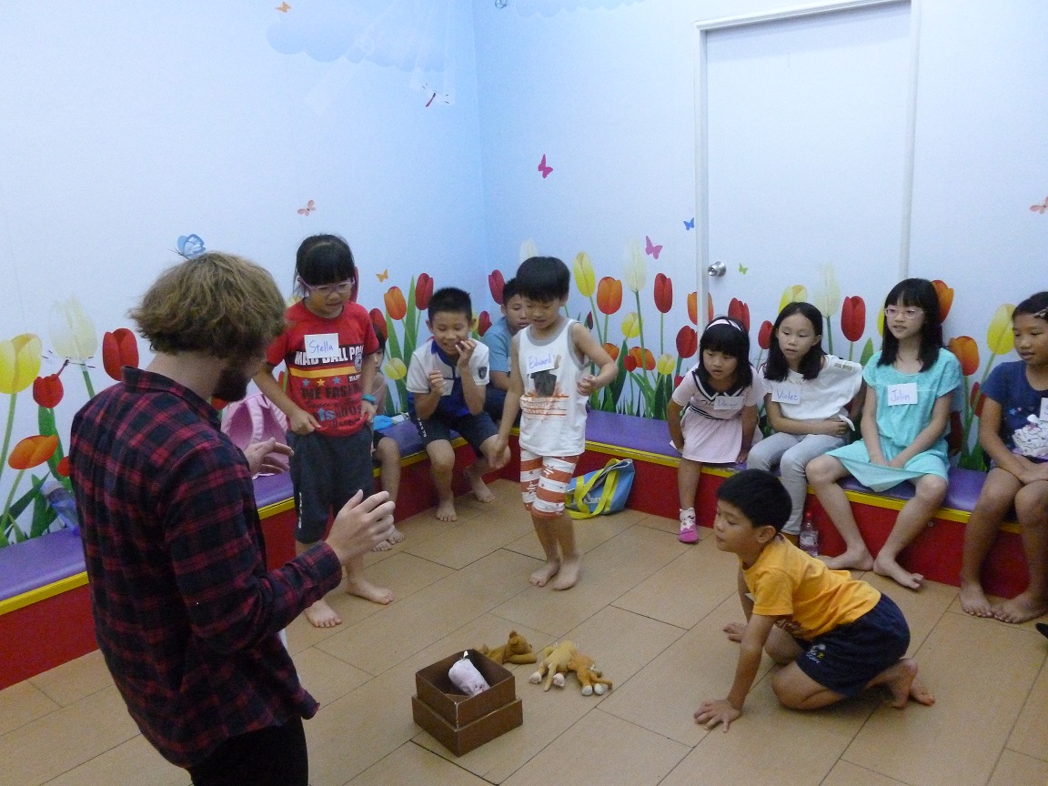 Teaching English and Living in Taiwan Jobs Available 教學工作, English Bridge School 【Full-Time Native English Teacher Wanted】 image