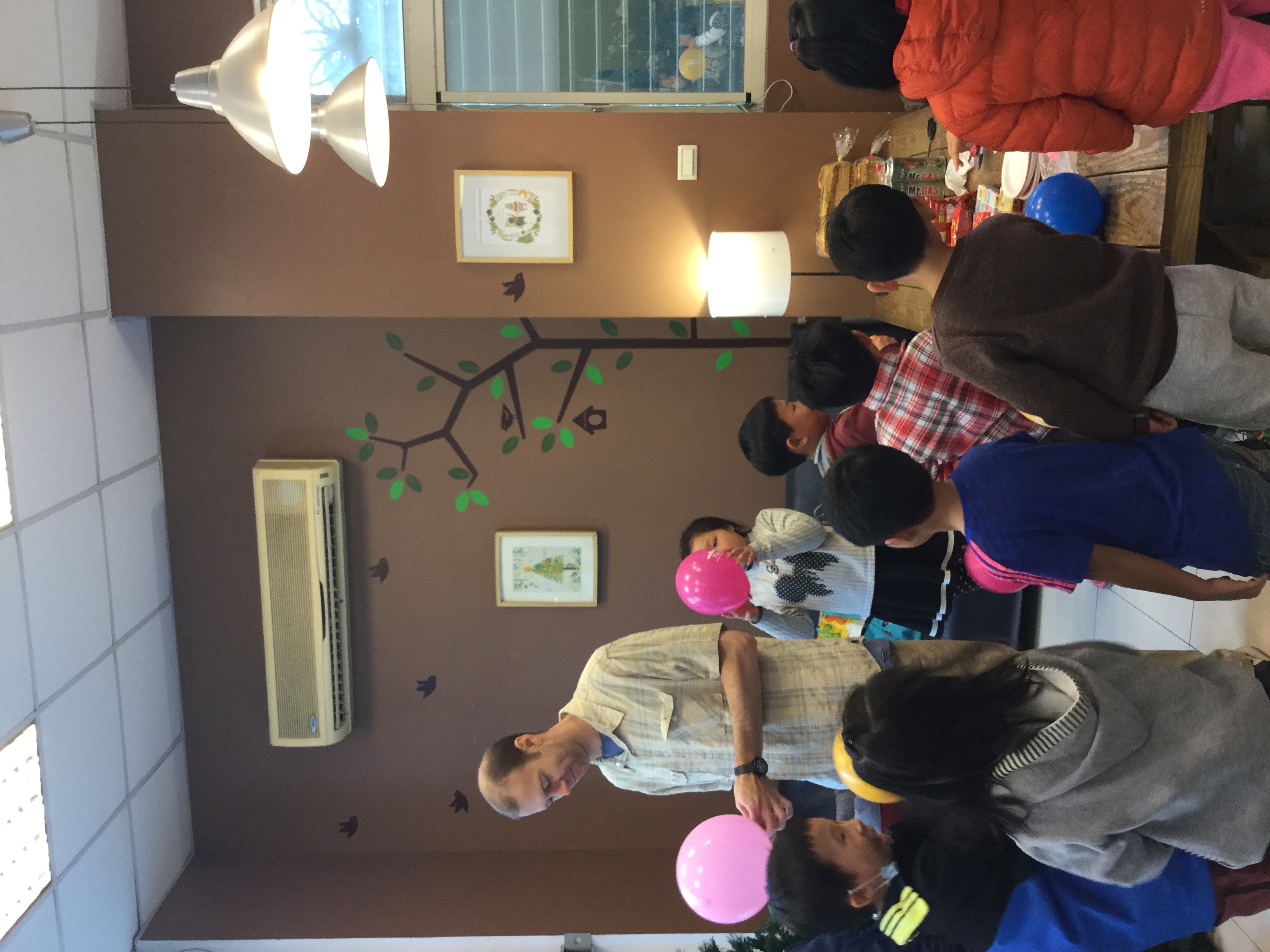 Teaching English and Living in Taiwan, NT$$690~$800/HR! Great Opportunities! image