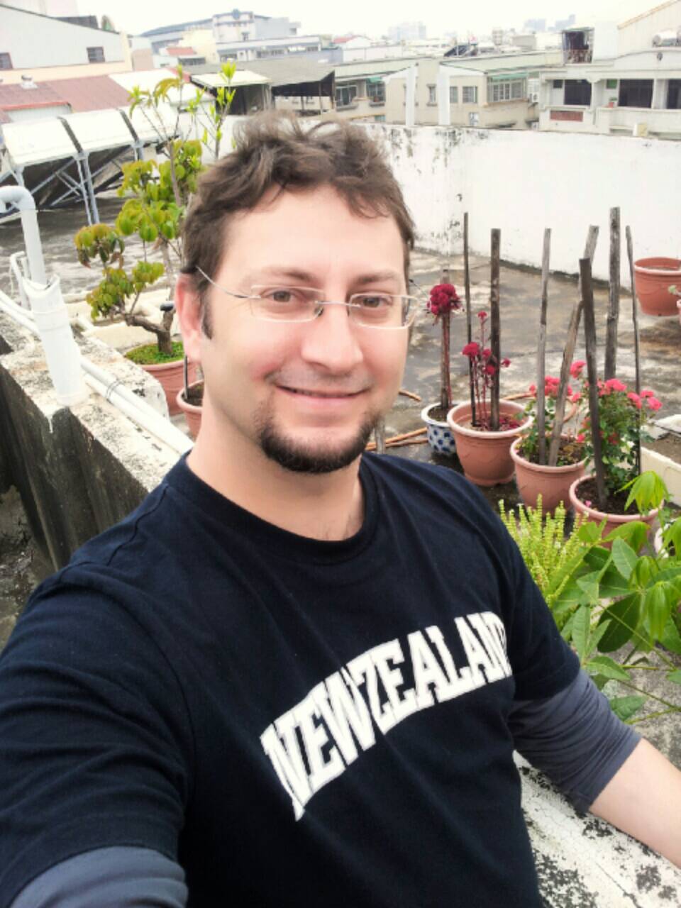 Teaching English and Living in Taiwan, Experienced and Qualified Teacher Looking For a Suitable Full Time Position image