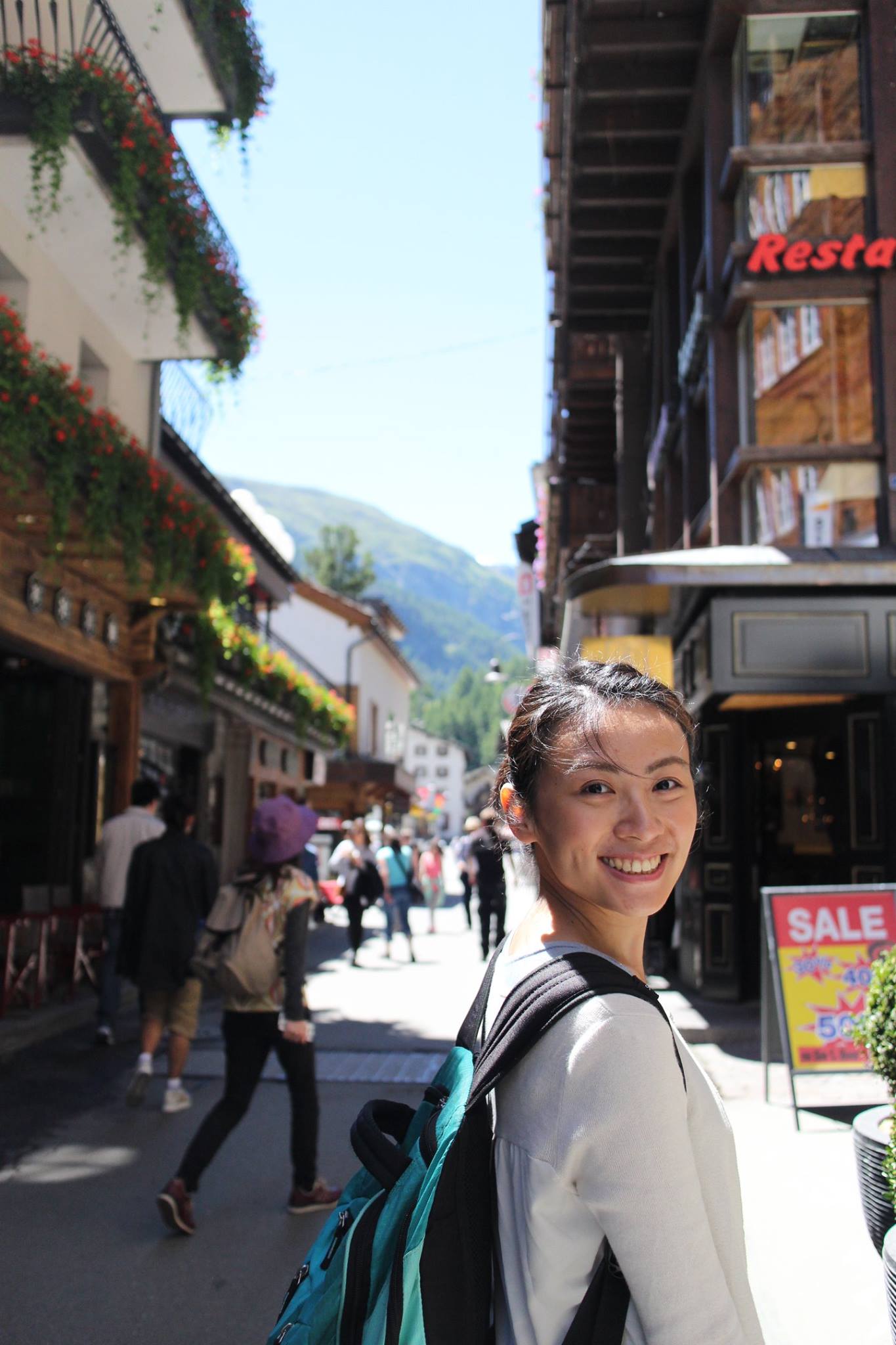Teaching English and Living in Taiwan, Chinese Tutor image