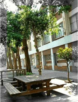 Teaching English and Living in Taiwan, Outstanding both scholastically and technologically image
