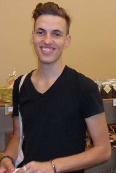 Teaching English and Living in Taiwan, Great tutor at cheap price image