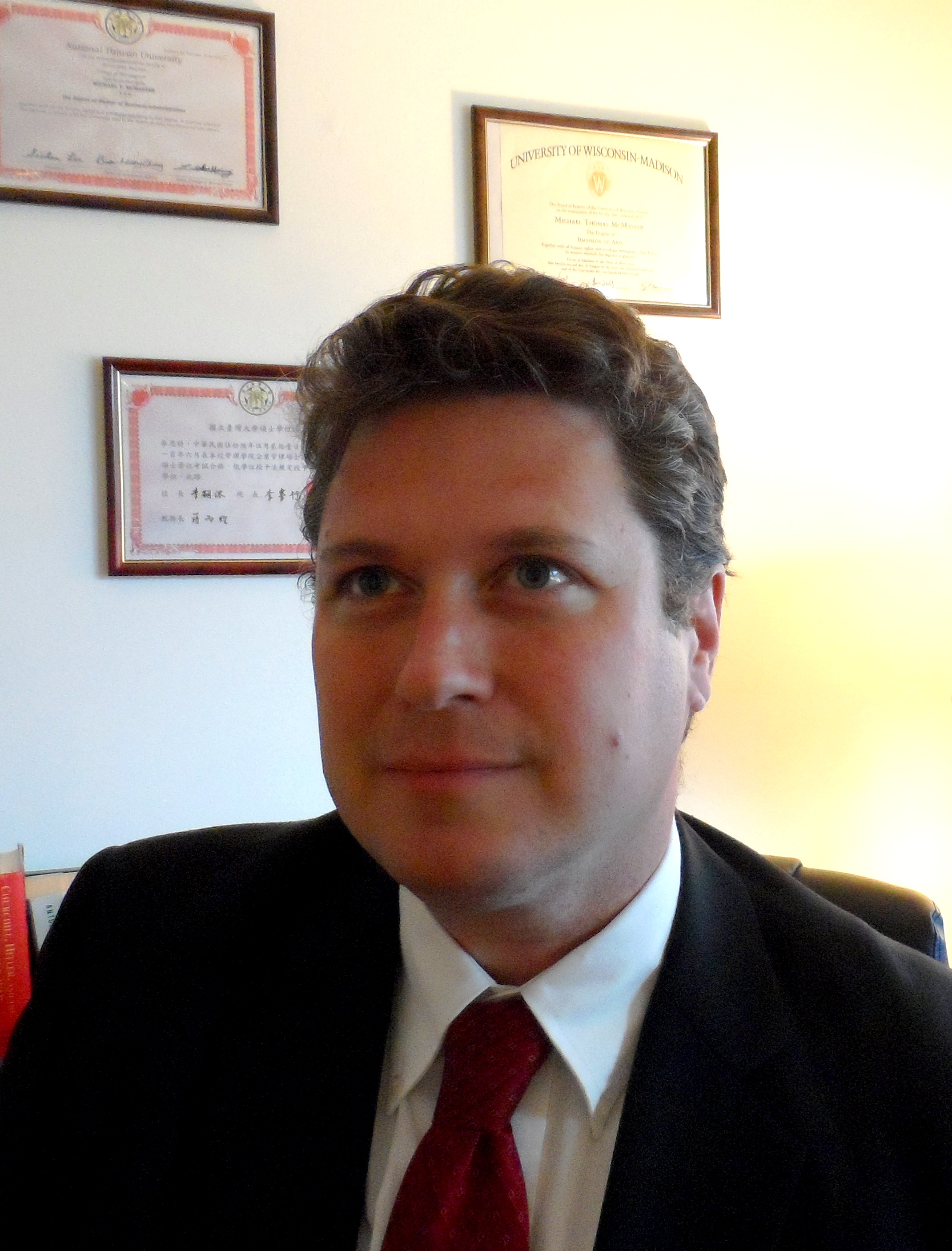 Teaching English and Living in Taiwan, American - University Lecturer/MBA image
