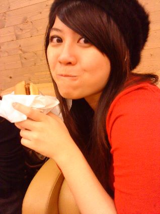 Teaching English and Living in Taiwan, let u speak  fluent chinese image